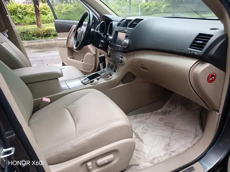 Highlander 2009 2.7L 2WD 7-seater Luxury Edition — миниатюра 9