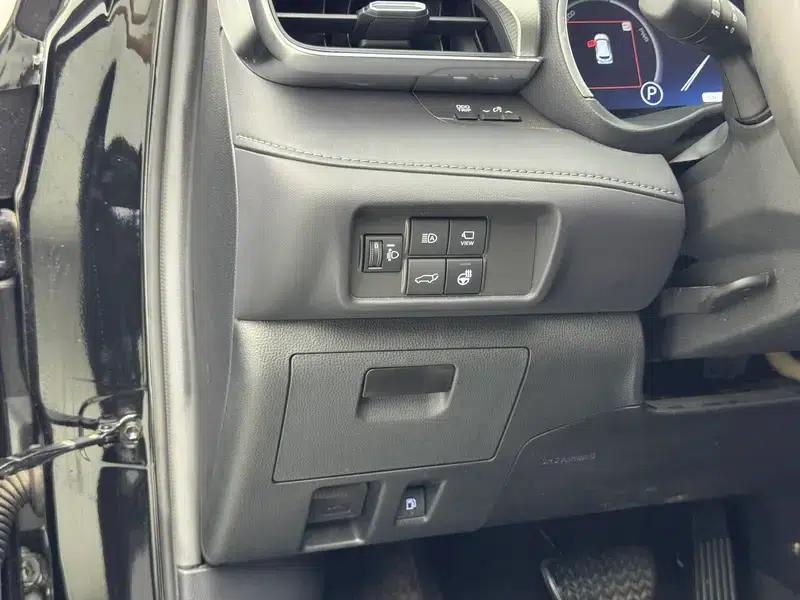2022 Toyota Highlander Hybrid 2.5L AWD Supreme Edition 7-Seater — миниатюра 18