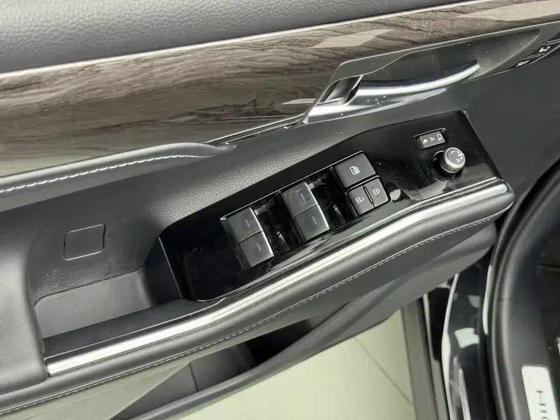 2022 Toyota Highlander Hybrid 2.5L AWD Supreme Edition 7-Seater — миниатюра 26