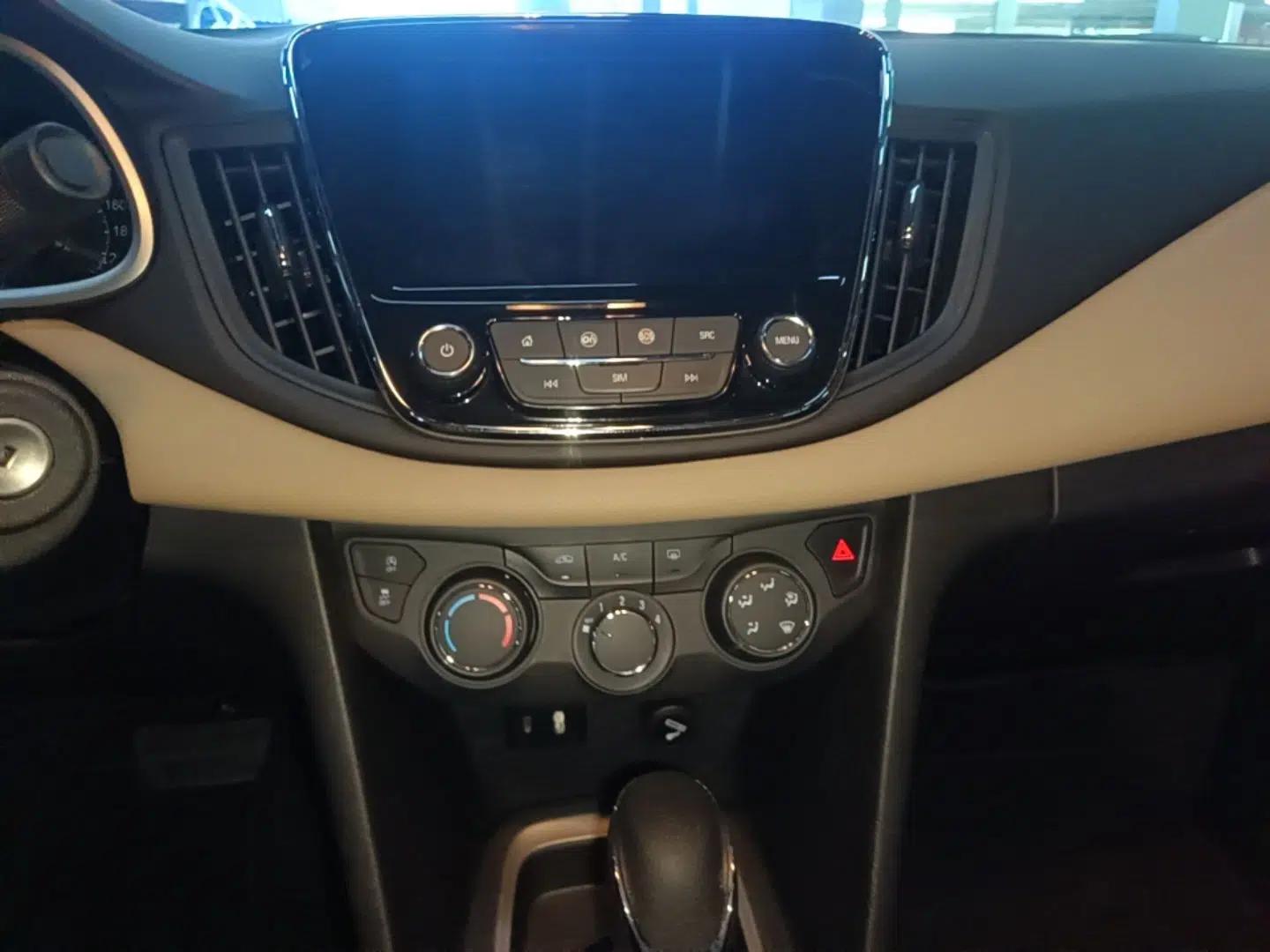 Chevrolet Monza 2020 320 Automatic Enjoyment Edition — миниатюра 20