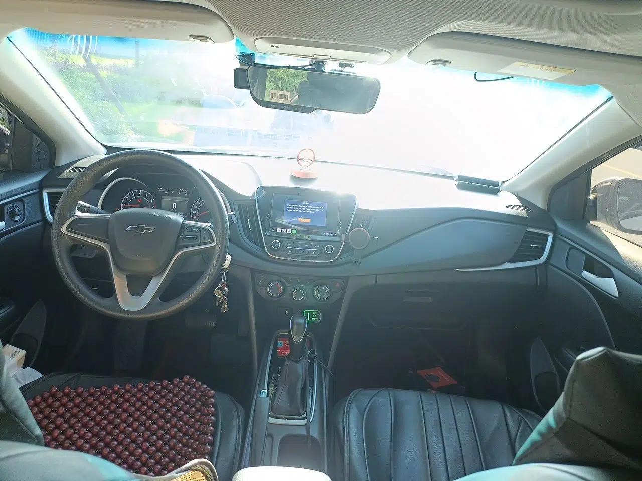 Chevrolet Monza 2019 Redline 320T Dual-Clutch Joyful Edition China VI Standard — миниатюра 9