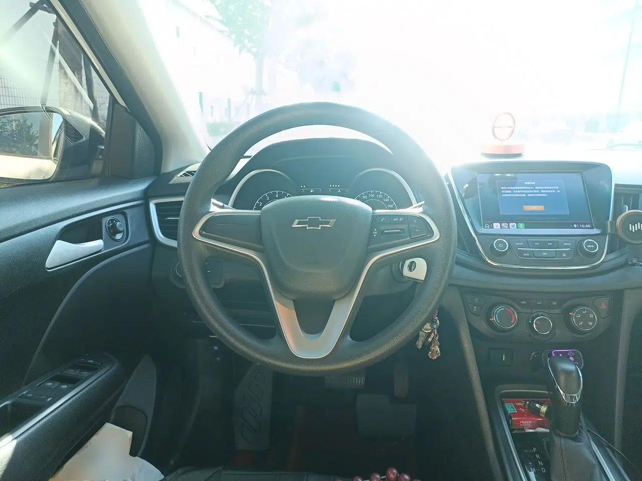 Chevrolet Monza 2019 Redline 320T Dual-Clutch Joyful Edition China VI Standard — миниатюра 10