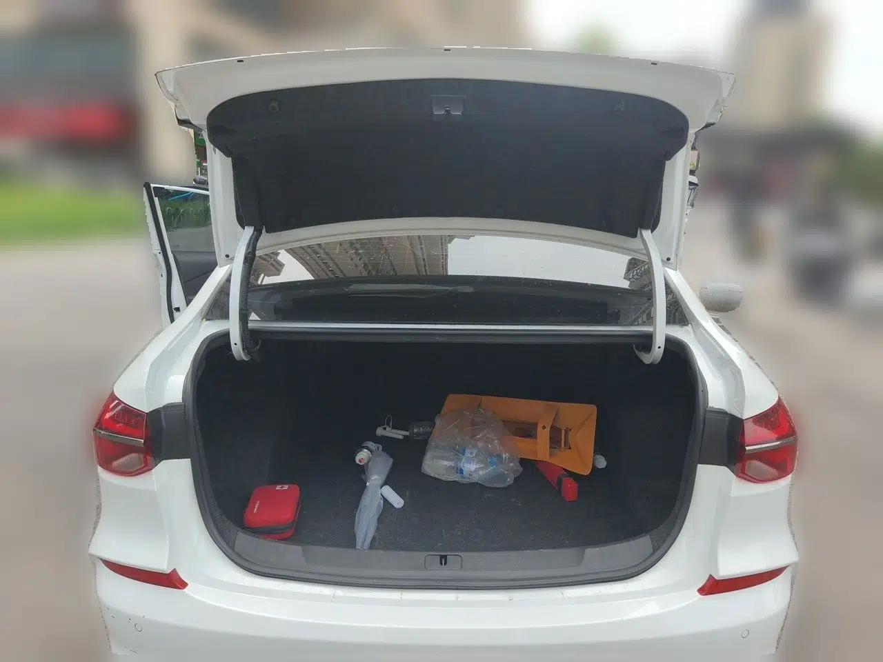 Chevrolet Monza 2022 Light Hybrid RS 330T Automatic Comfort Edition — миниатюра 19