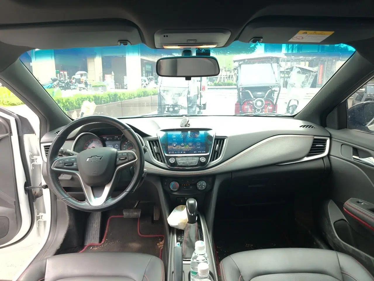 Chevrolet Monza 2022 Light Hybrid RS 330T Automatic Comfort Edition — миниатюра 9
