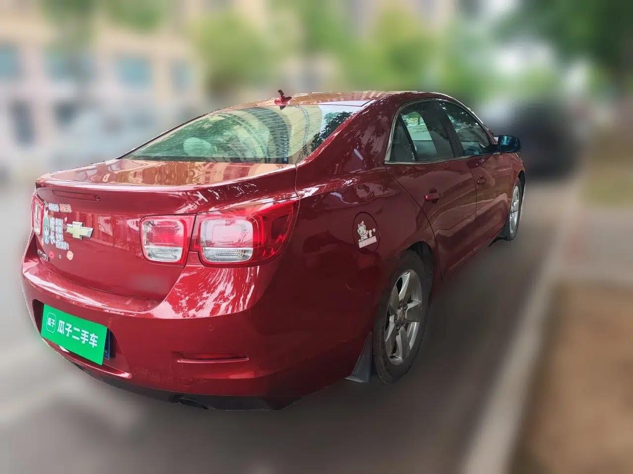 Chevrolet Malibu 2012 2.0L Automatic Luxury Edition — миниатюра 6