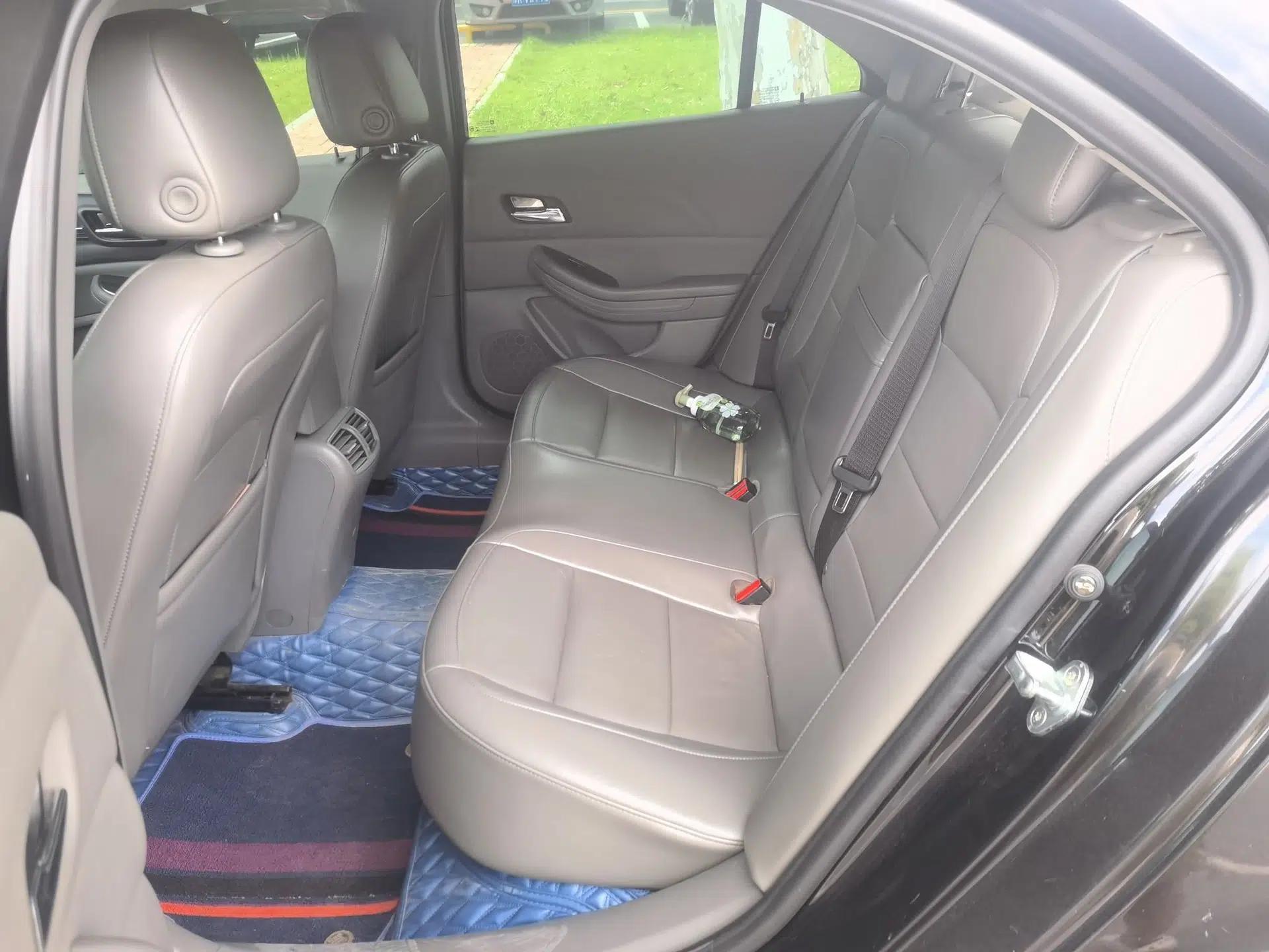 Chevrolet Malibu 2014 2.0L Automatic Luxury Edition — миниатюра 17