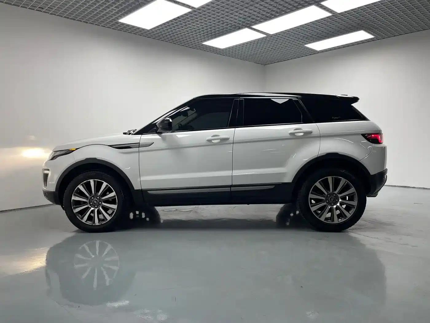 Range Rover Evoque 2018 240PS SE Smart Edition — миниатюра 4