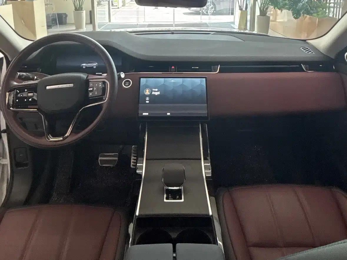 2024 Range Rover Evoque L SE Luxury Edition — миниатюра 11