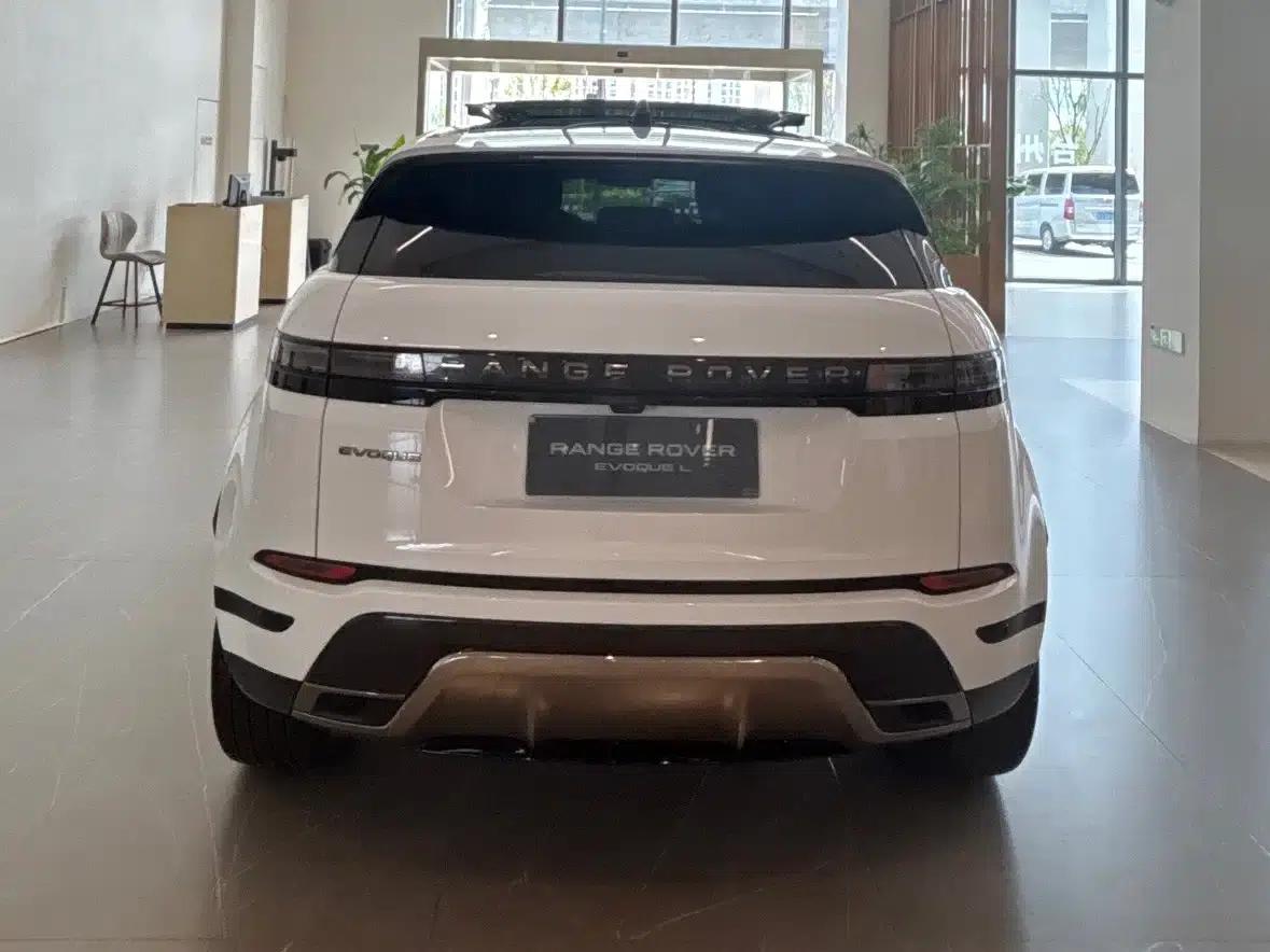 2024 Range Rover Evoque L SE Luxury Edition — миниатюра 4