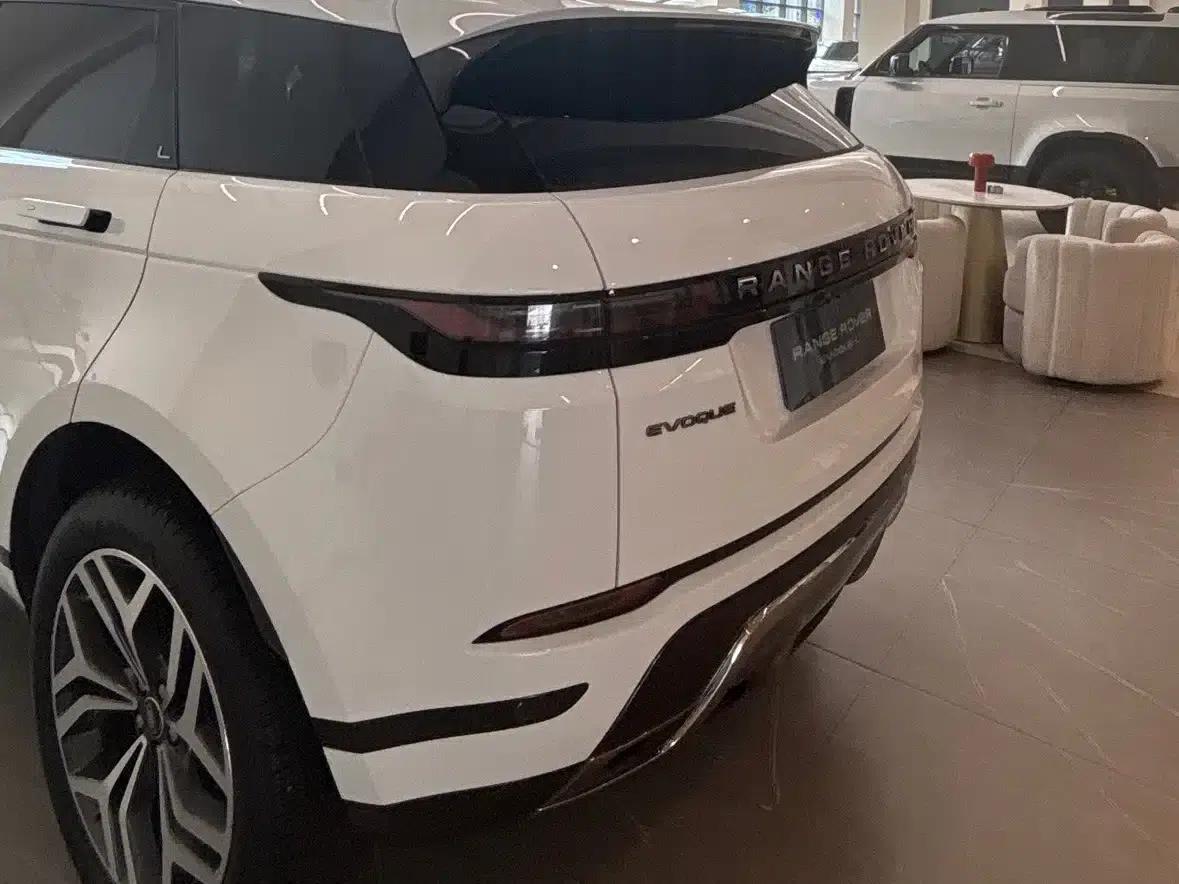 2024 Range Rover Evoque L SE Luxury Edition — миниатюра 6