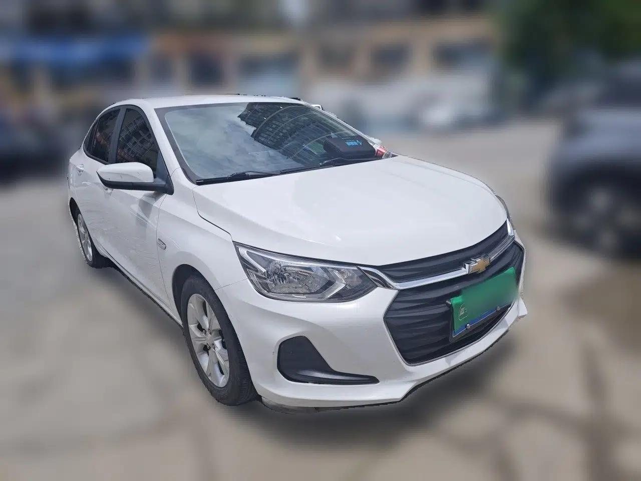 Chevrolet Cavalier 2021 325T Automatic Enjoyment Edition — миниатюра 3