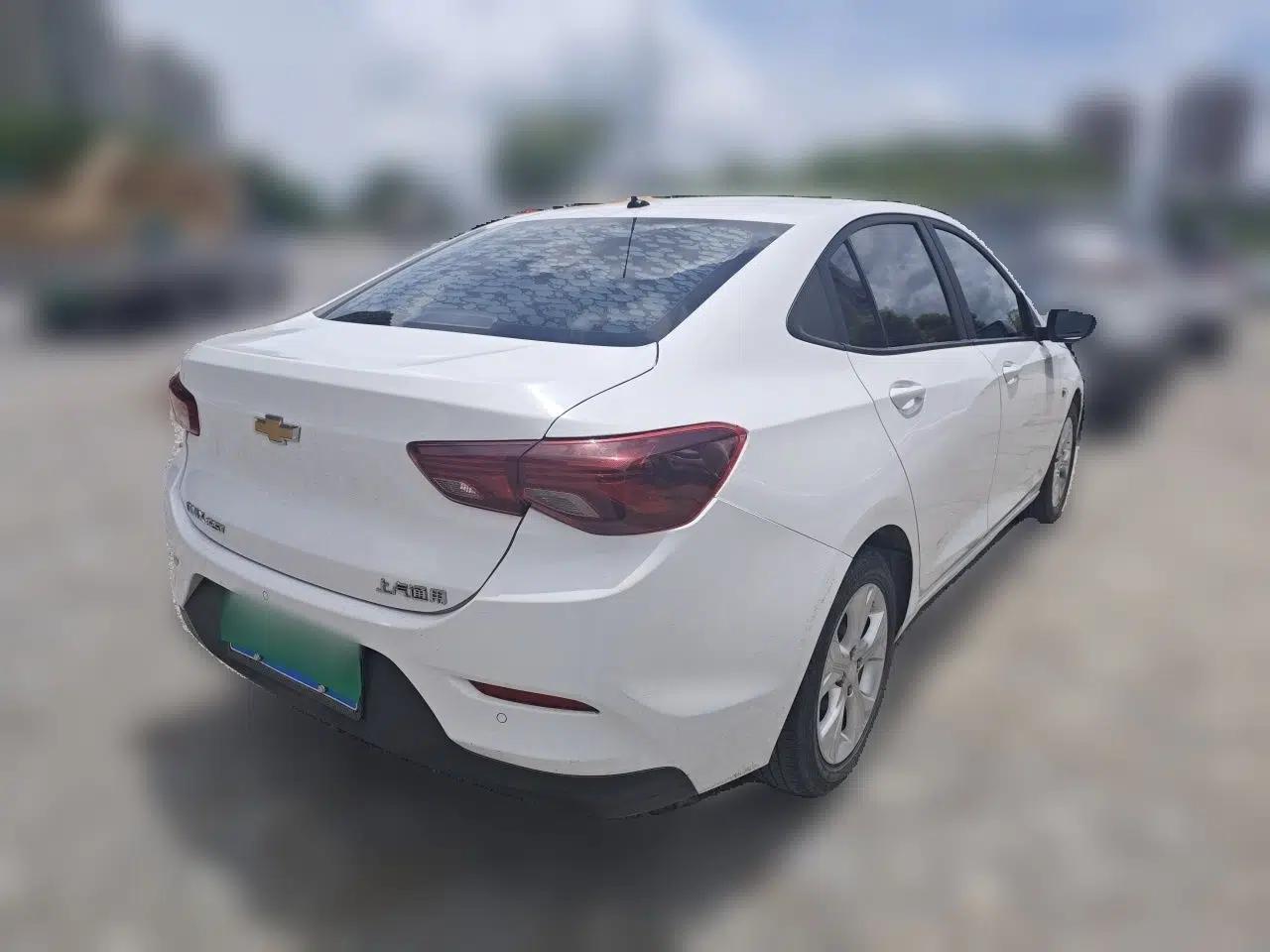 Chevrolet Cavalier 2021 325T Automatic Enjoyment Edition — миниатюра 6