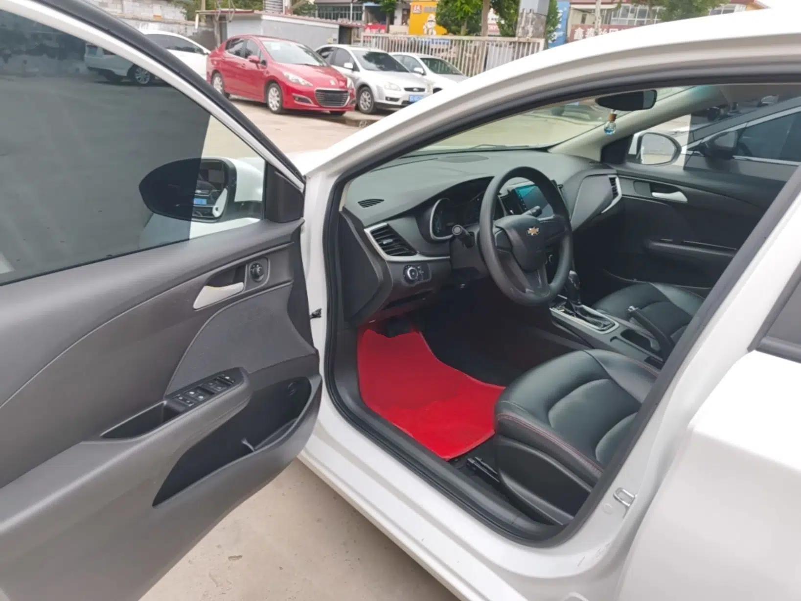Chevrolet Cavalier 2016 1.5L Automatic Enjoyment Edition — миниатюра 18