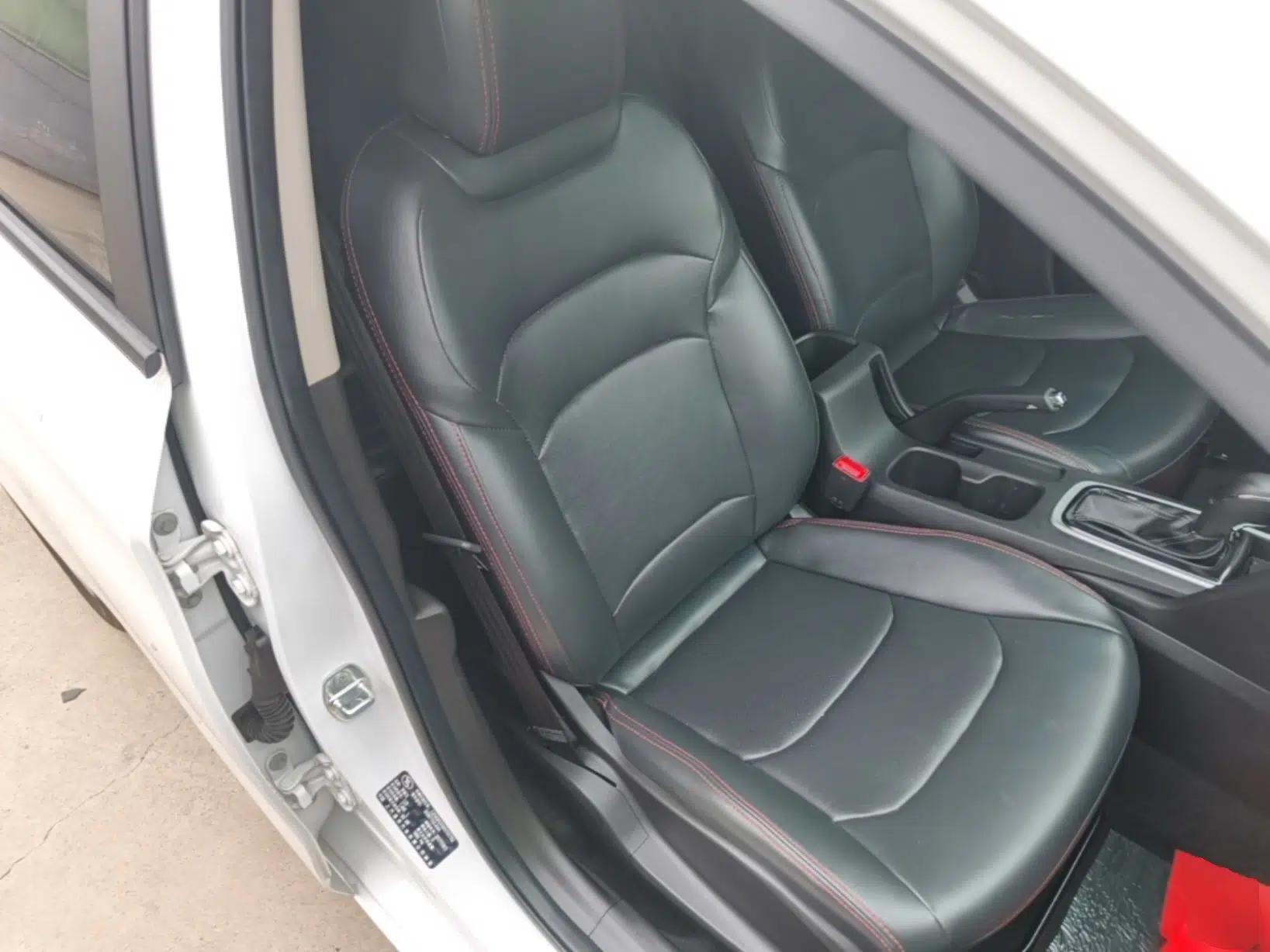 Chevrolet Cavalier 2016 1.5L Automatic Enjoyment Edition — миниатюра 19