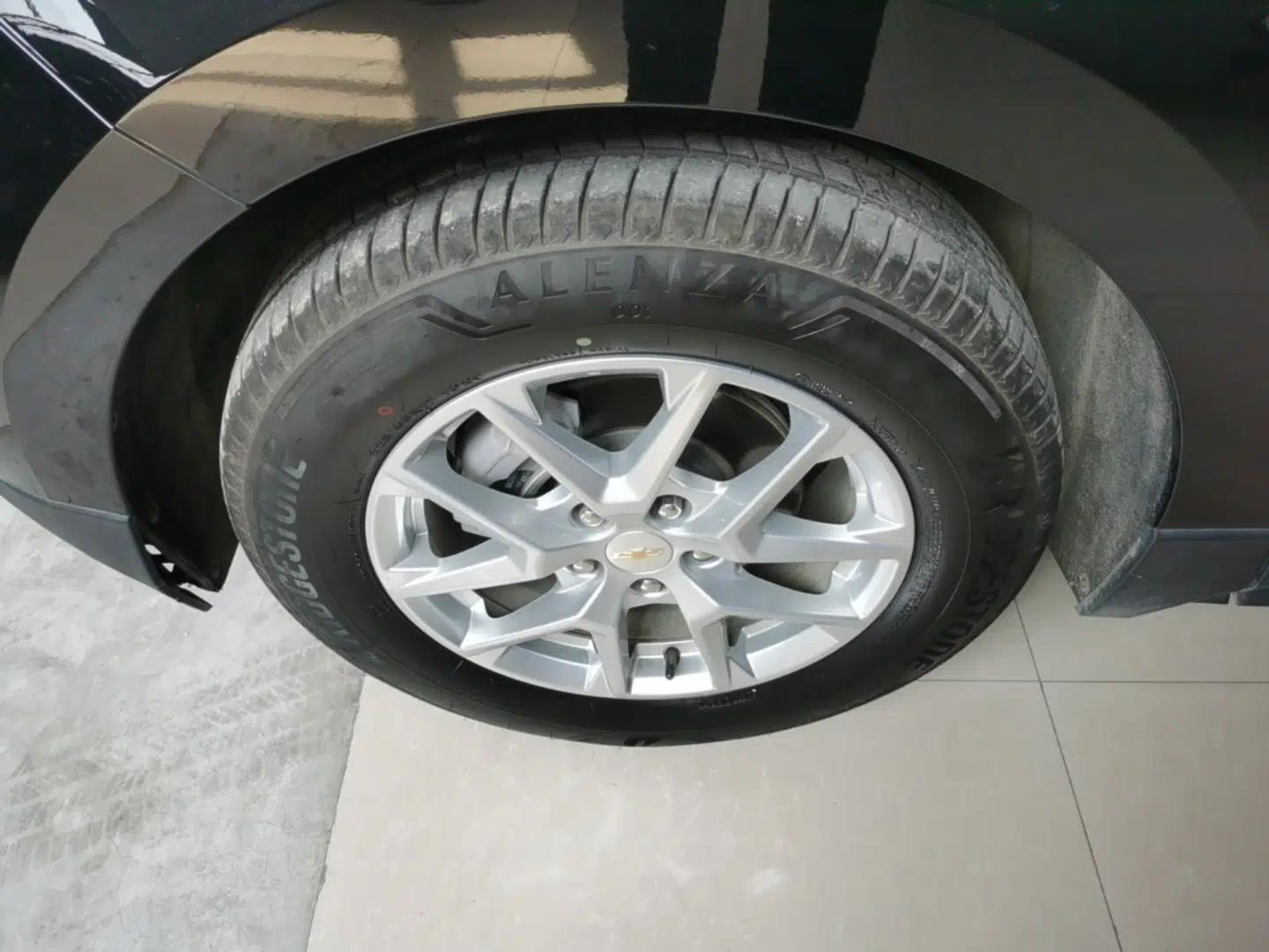 Chevrolet Equinox 2022 535T Chijie Edition — миниатюра 10