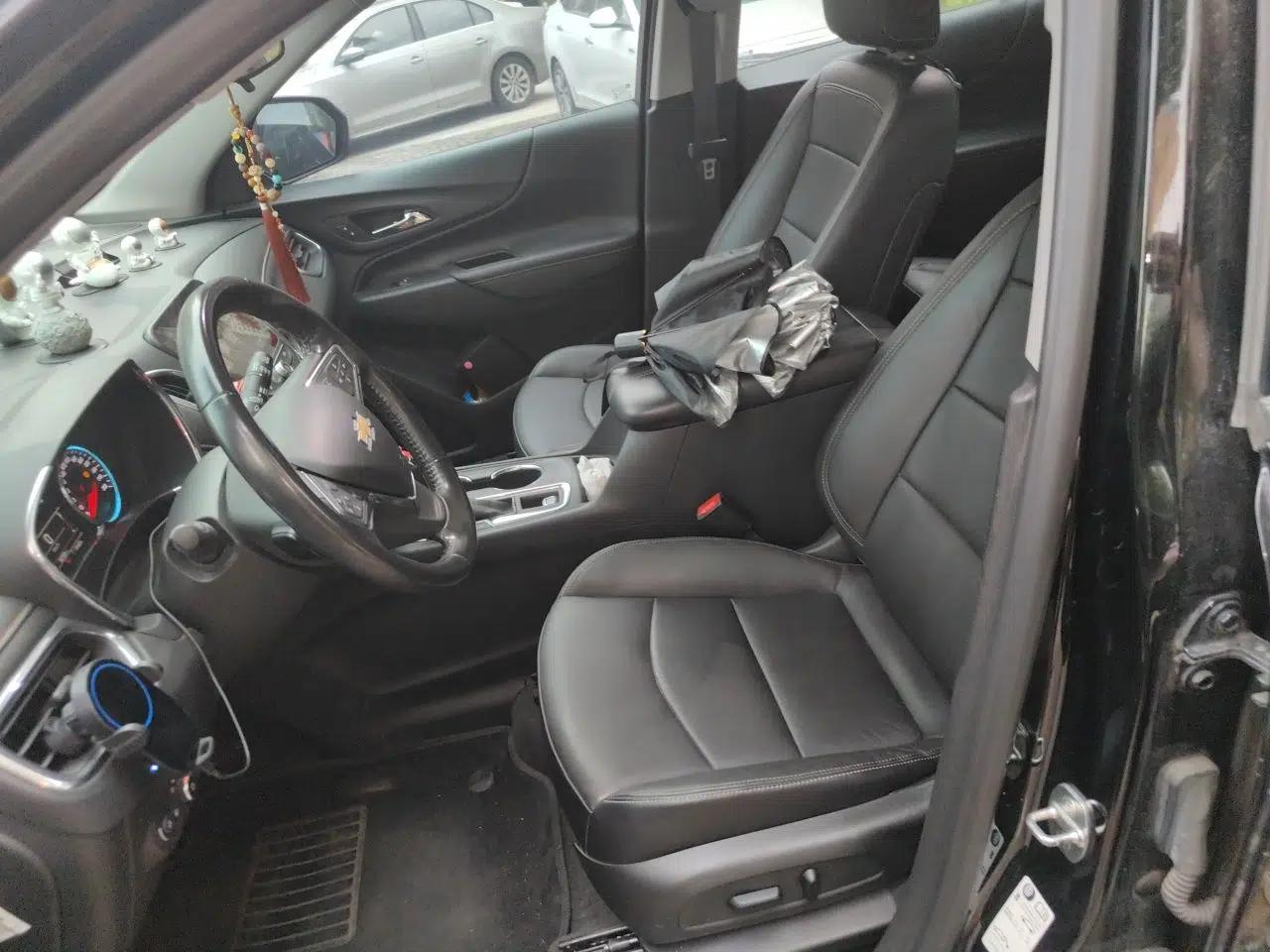 Chevrolet Equinox 2018 RS 550T Automatic All-Wheel-Drive Boundary Edition — миниатюра 15