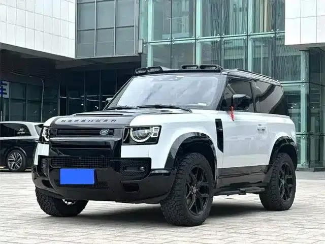 Land Rover Defender 2022 90 2.0T P300 Tiger Edition