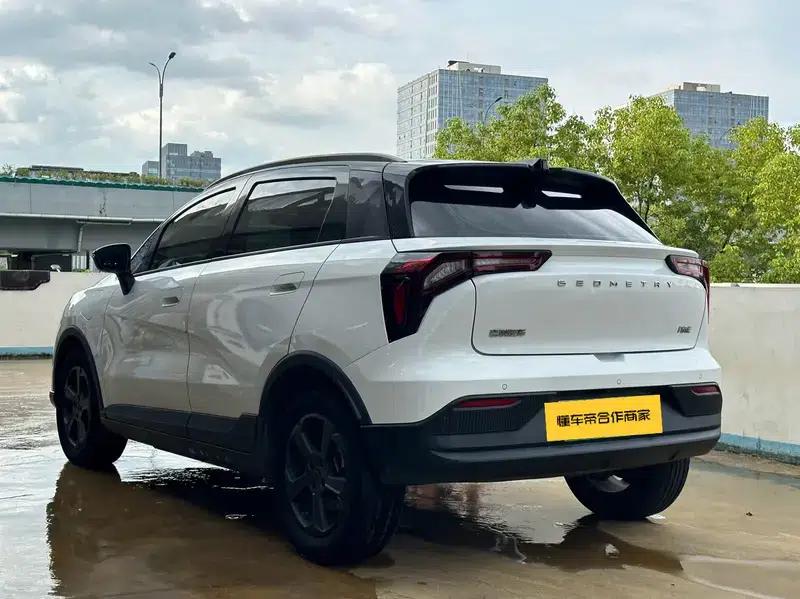 Geely Geometry E Firefly 2023 Model 401KM Lightning Tiger — миниатюра 4
