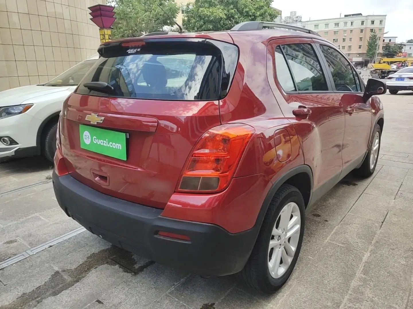 Chevrolet Trax 2016 1.4T Automatic Two-Wheel Drive Comfort Version with Sunroof — миниатюра 6