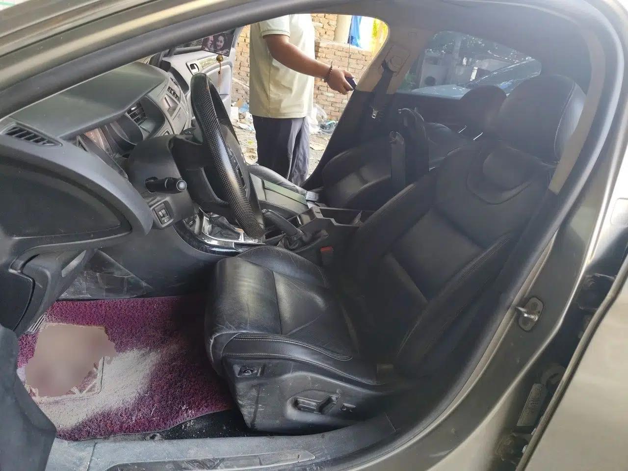 Citroen C5 2013 2.3L Automatic Zunyu Model — миниатюра 15