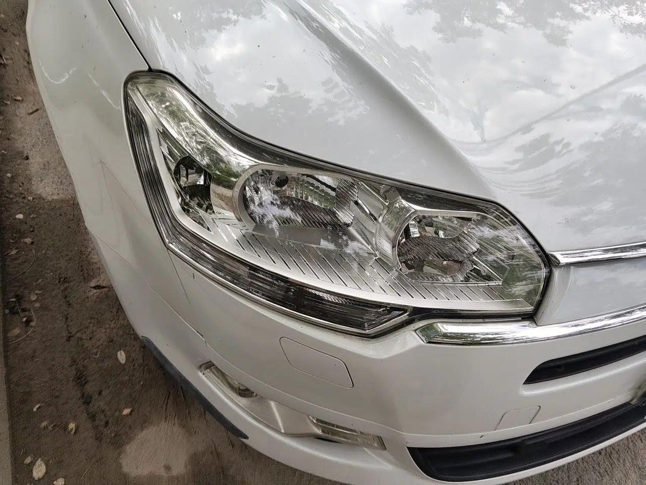 Citroen C5 2012 2.0L Manual Comfort Version — миниатюра 7