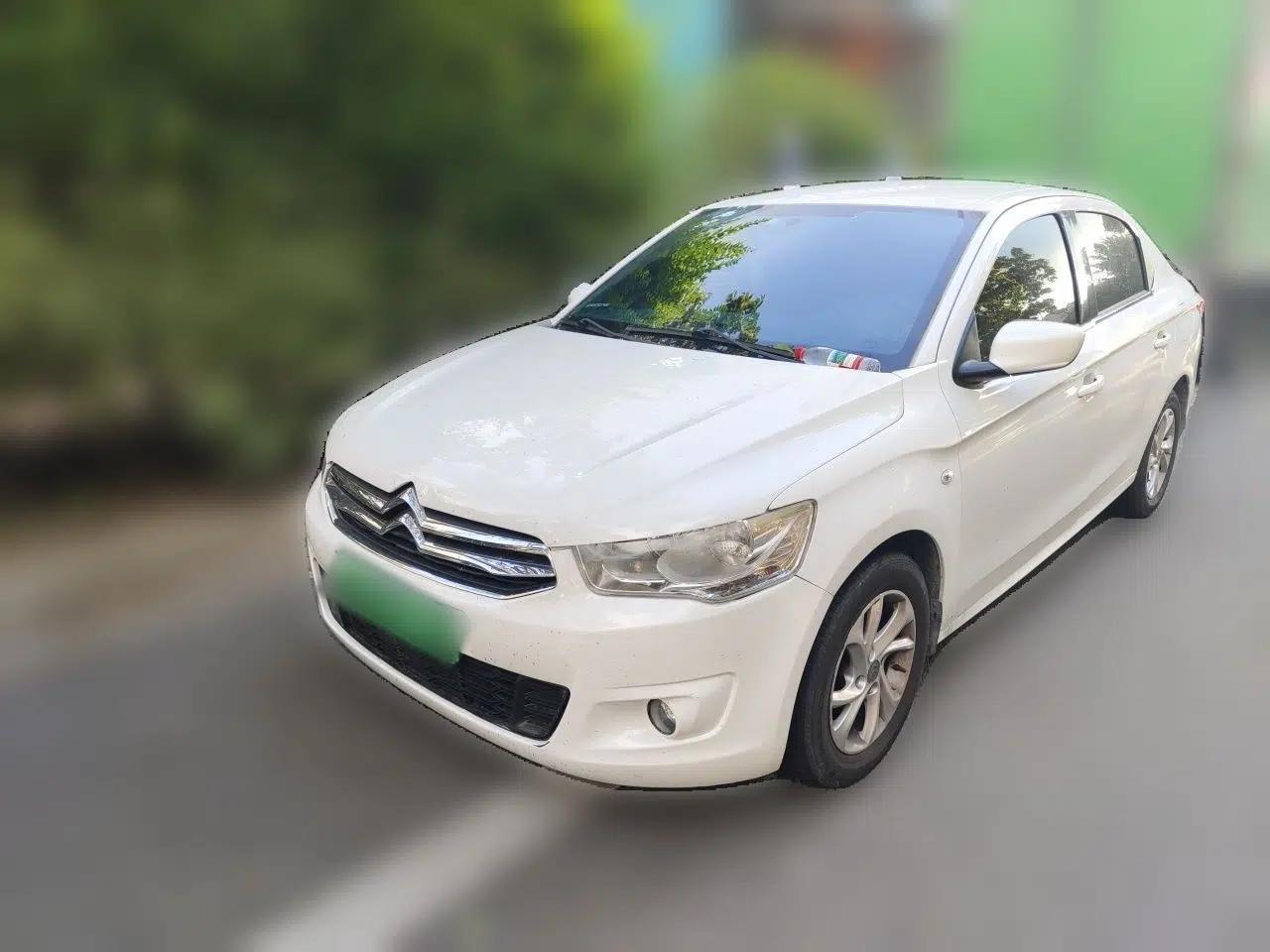 Citroen Elysee 2015 Qishang Edition 1.6L Automatic Fashion Model — миниатюра 1