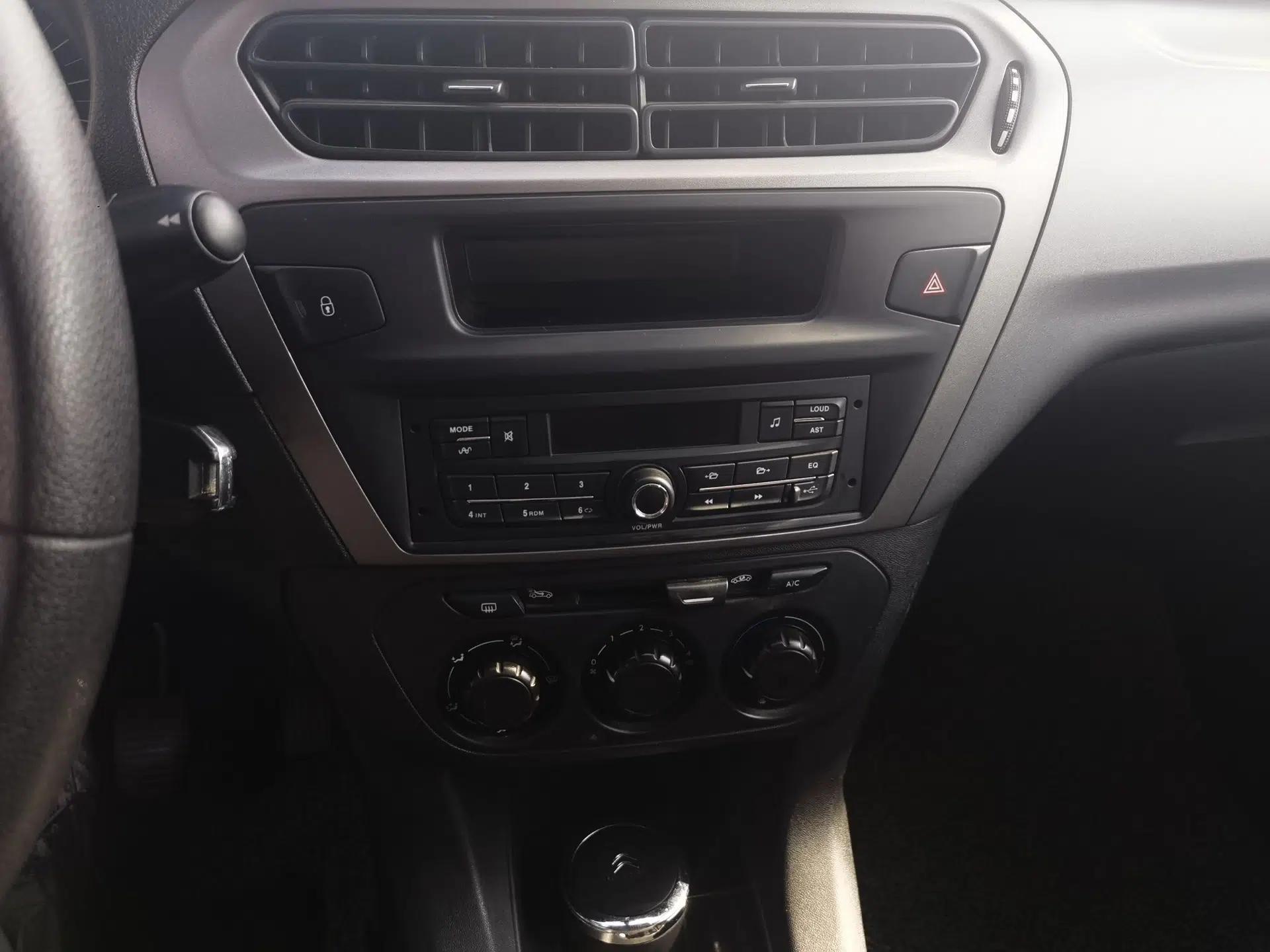 Citroen Elysee 2014 1.6L Manual Fashion Edition — миниатюра 13