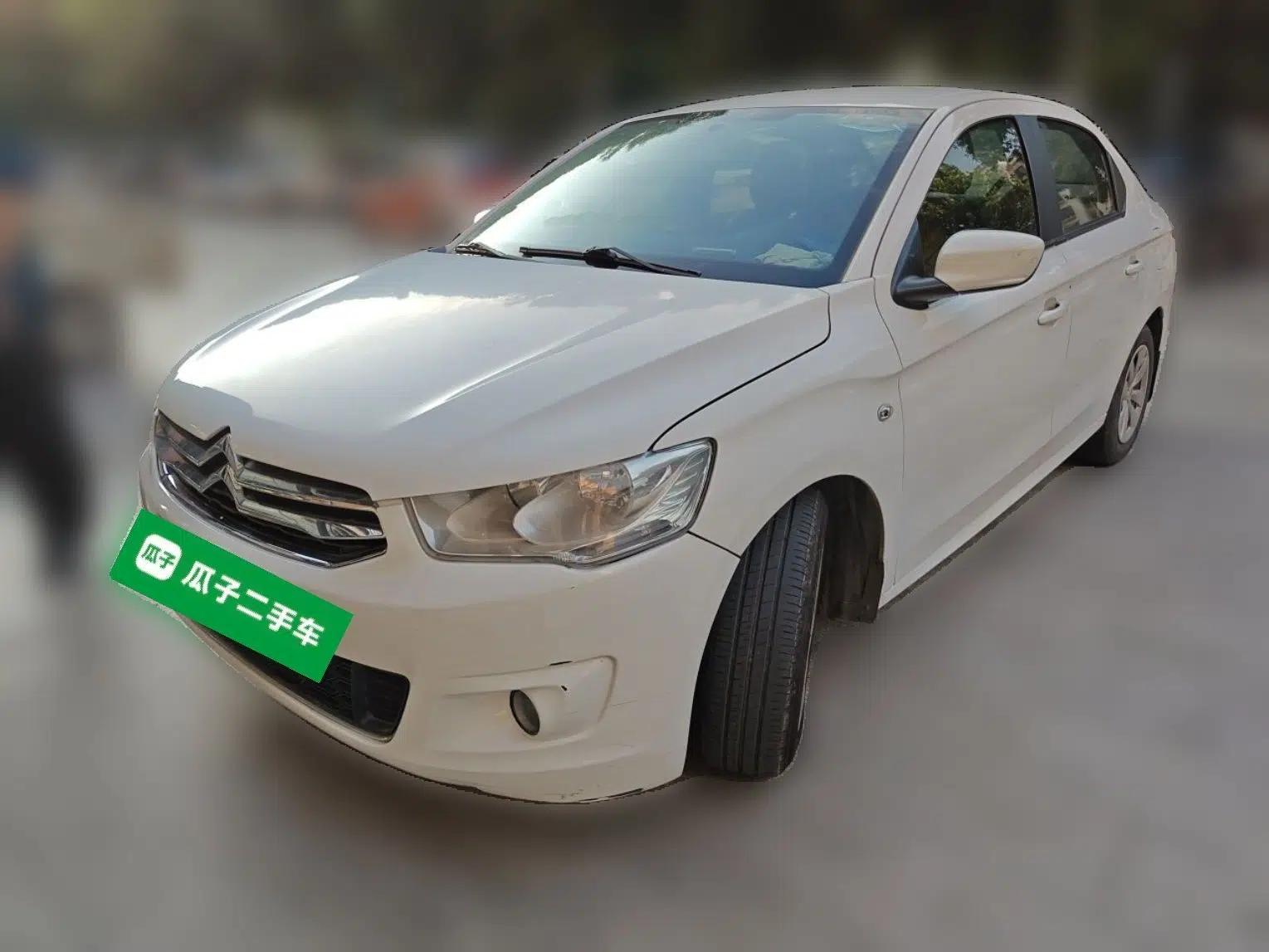 Citroen Elysee 2016 1.6L Manual Fashion Edition — миниатюра 1