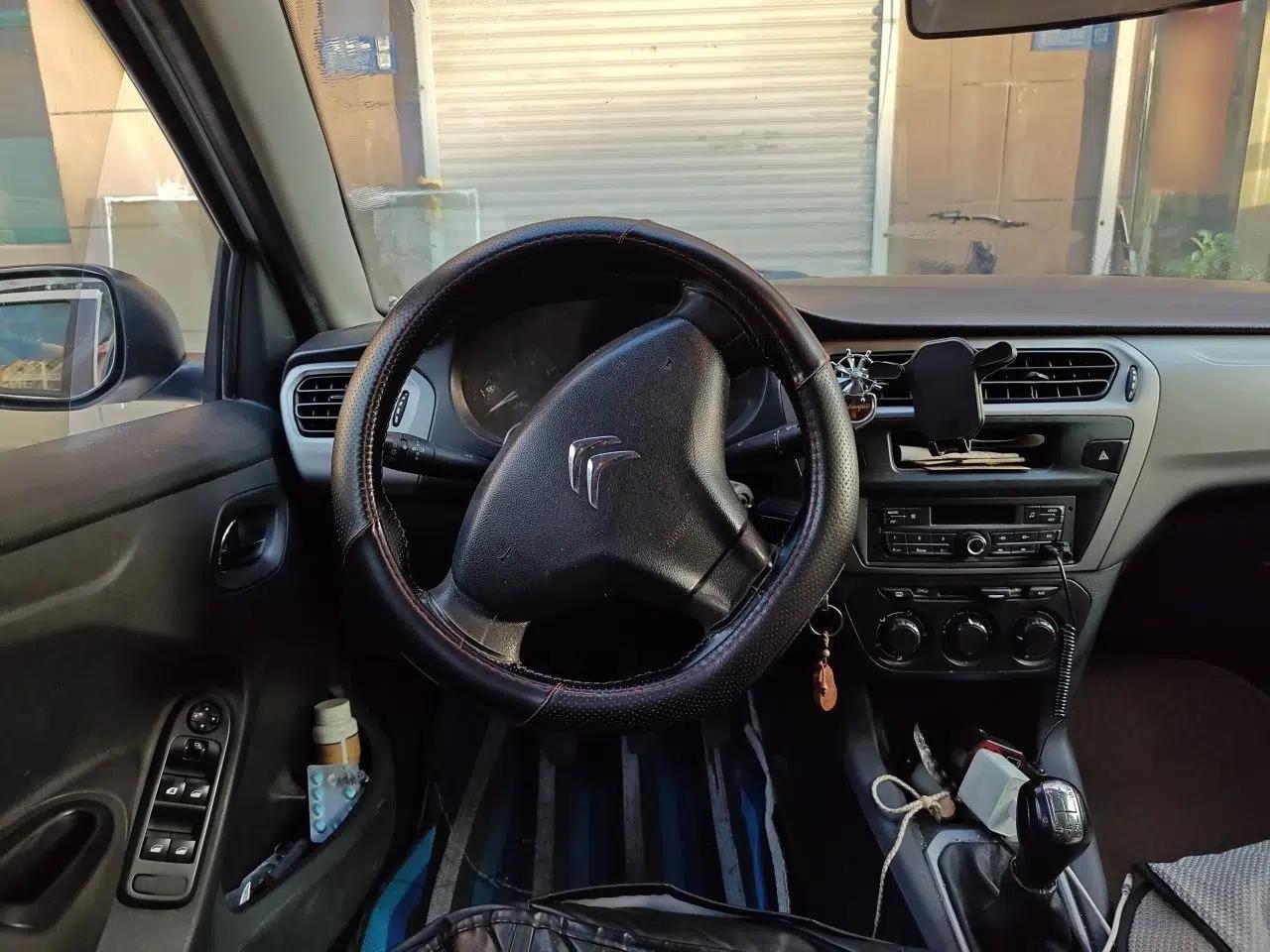Citroen Elysee 2016 1.6L Manual Fashion Edition — миниатюра 10