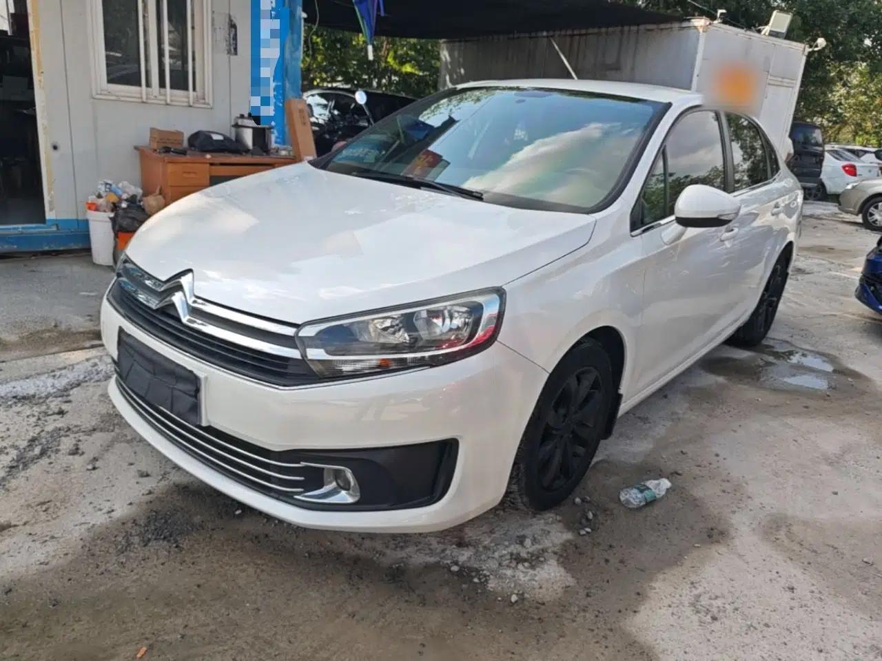 Citroen C4 Sega 2016 1.6L Manual Comfort Model — миниатюра 1