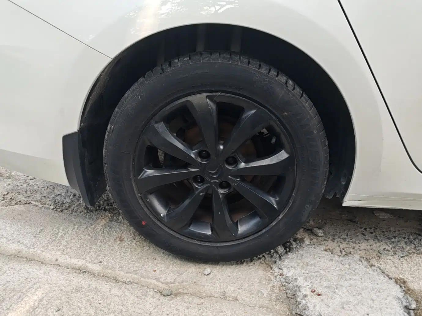 Citroen C4 Sega 2016 1.6L Manual Comfort Model — миниатюра 11
