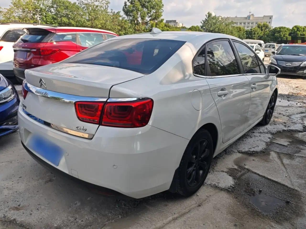 Citroen C4 Sega 2016 1.6L Manual Comfort Model — миниатюра 6