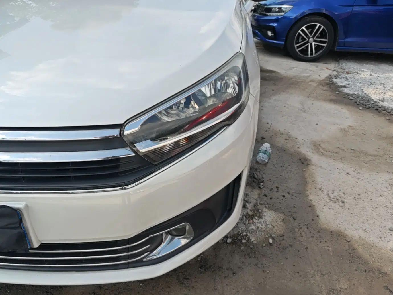 Citroen C4 Sega 2016 1.6L Manual Comfort Model — миниатюра 8
