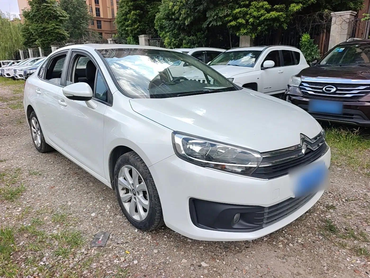 Citroen C4 Sega 2018 1.6L Manual Comfort Model — миниатюра 3