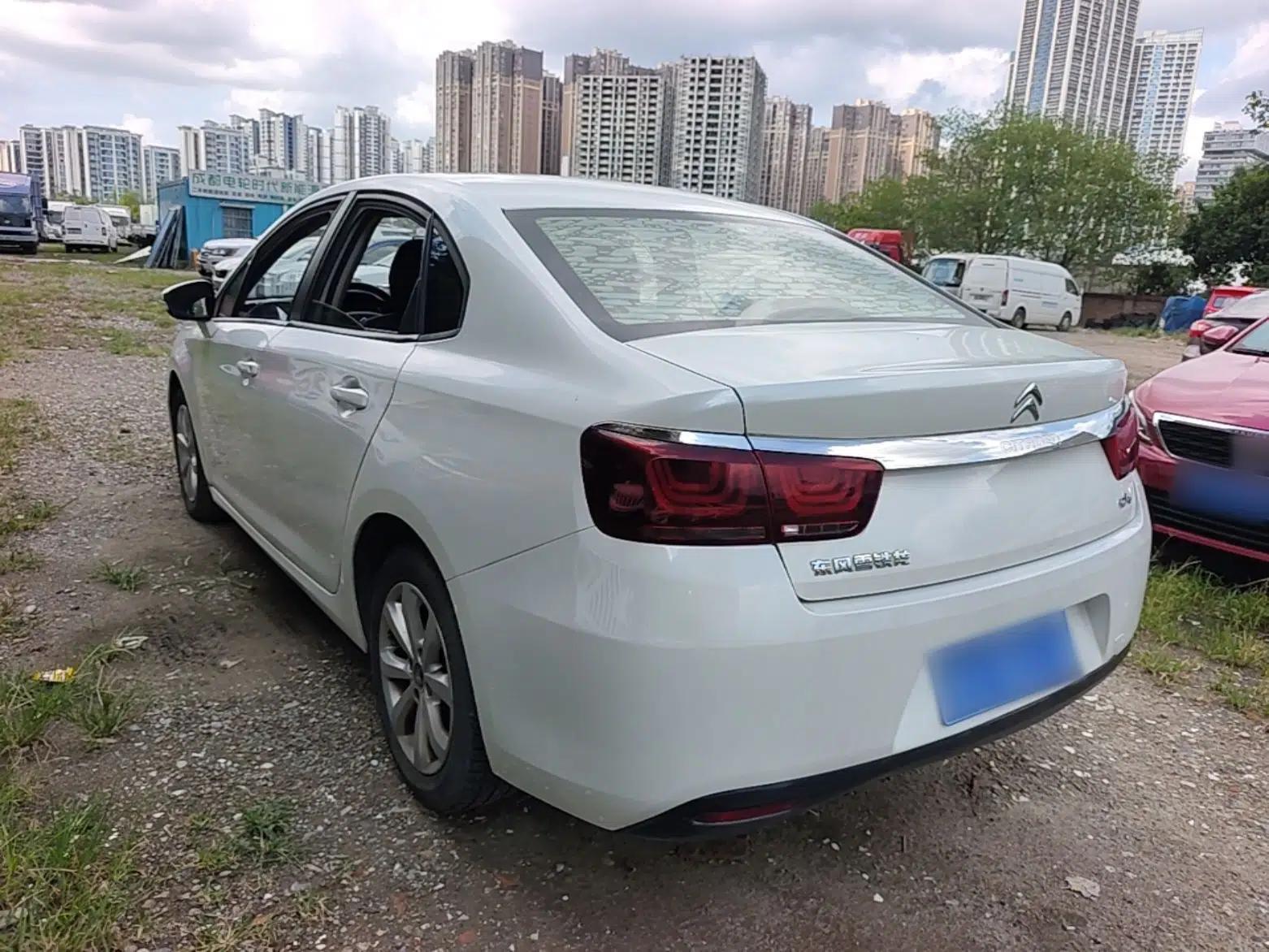 Citroen C4 Sega 2018 1.6L Manual Comfort Model — миниатюра 4