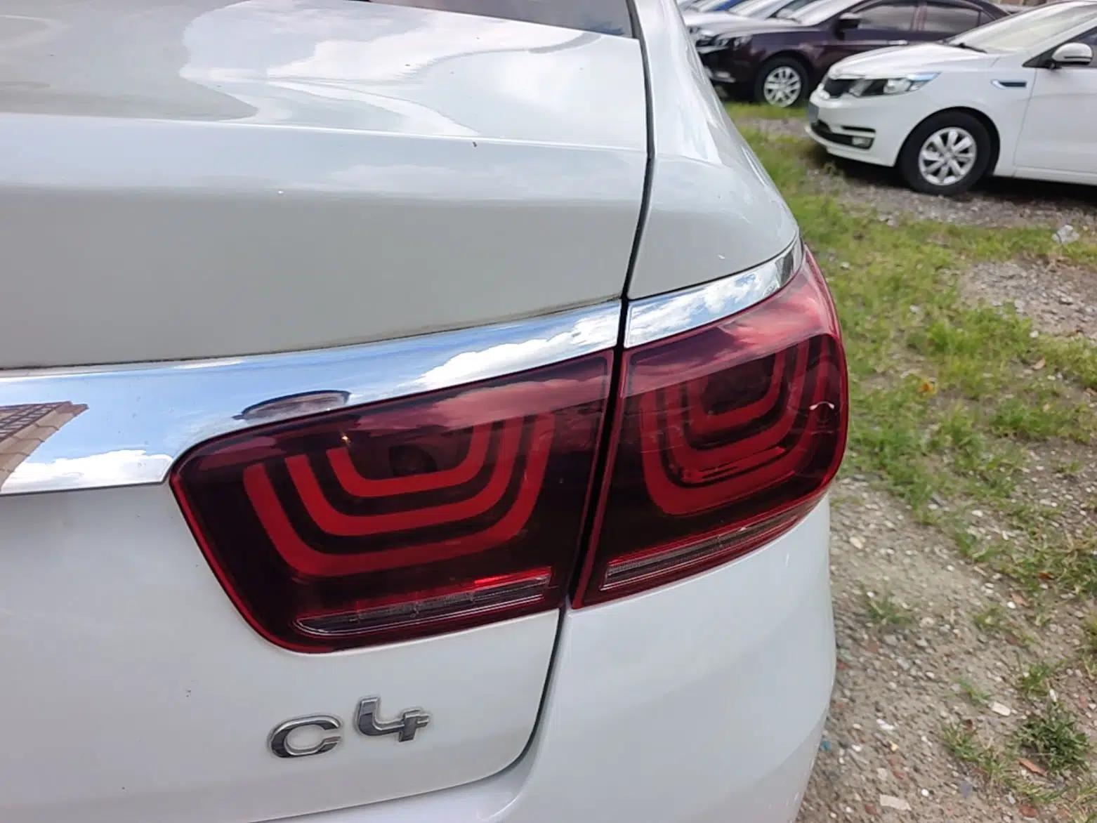 Citroen C4 Sega 2018 1.6L Manual Comfort Model — миниатюра 9