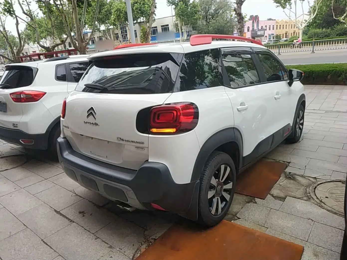 Citroen C4 AIRCROSS Yunyi 2018 230THP Automatic Elysee Edition — миниатюра 6