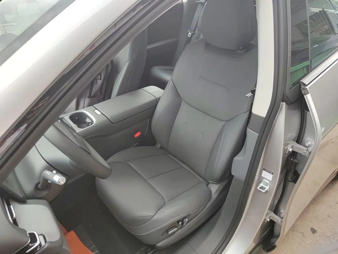 XPeng G6 2025 625 Long-Range Max Flagship Edition — миниатюра 17