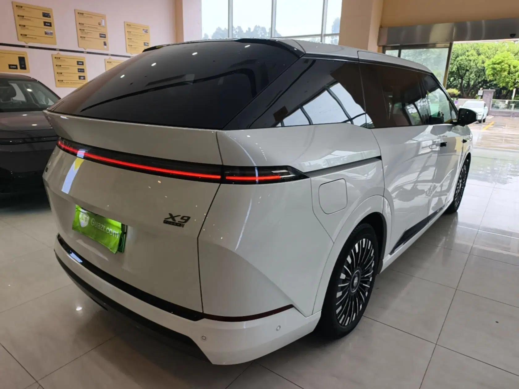 XPeng X9 2026 Model—Range-Extended Version 1602 Ultra — миниатюра 6