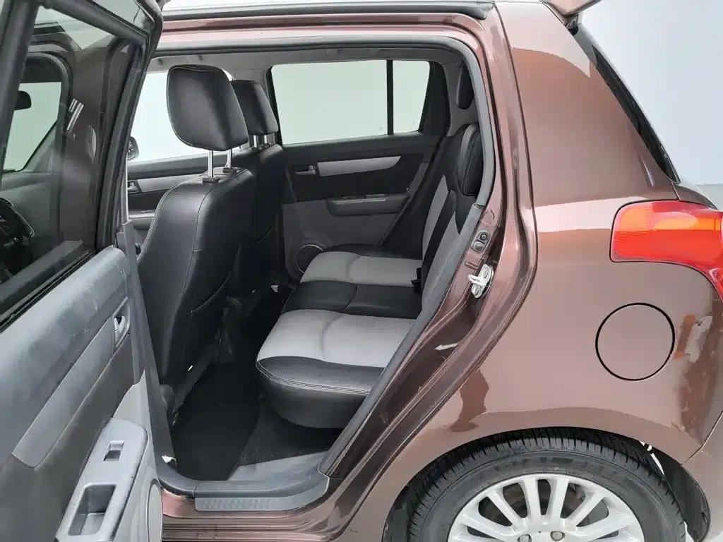 2011 Swift 1.5L Manual Sport Audio Edition — миниатюра 15