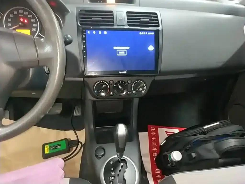 2014 Swift 1.5L Automatic Fashion Edition — миниатюра 13