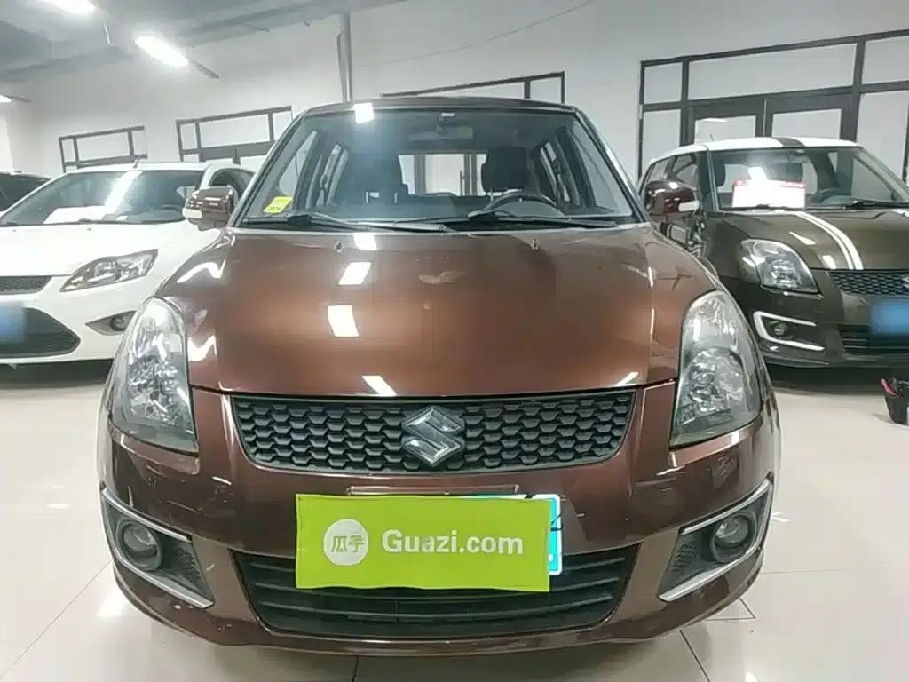 2014 Swift 1.5L Automatic Fashion Edition — миниатюра 3