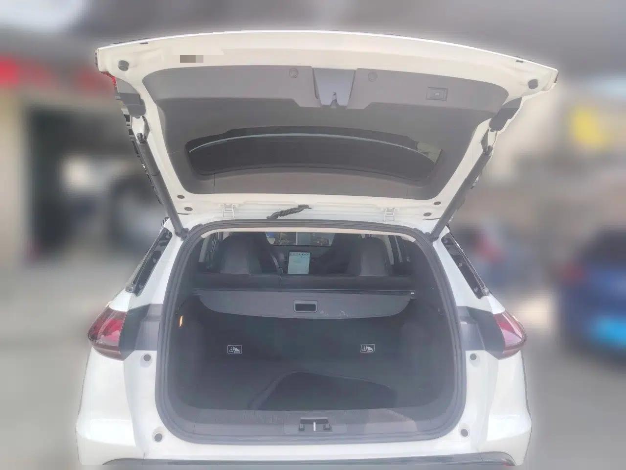 XPeng G3 2019 Smart Edition — миниатюра 19