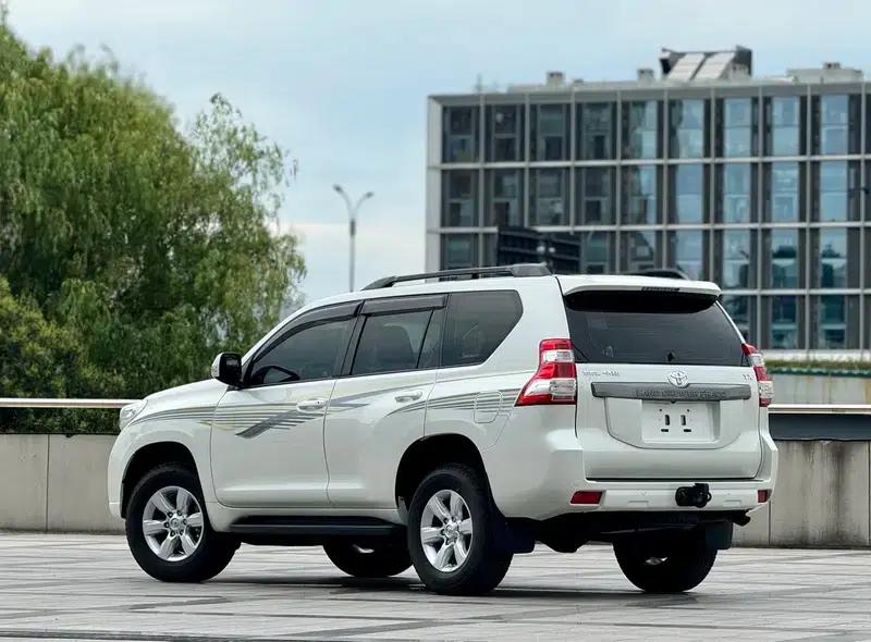 2016 Prado 2.7L Automatic Standard Edition — миниатюра 3