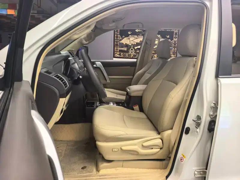 2016 Prado 3.5L Automatic TX — миниатюра 17