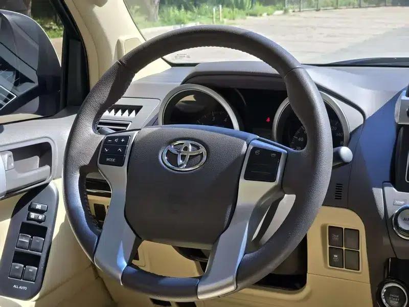 2016 Prado 2.7L Automatic Luxury Edition — миниатюра 13
