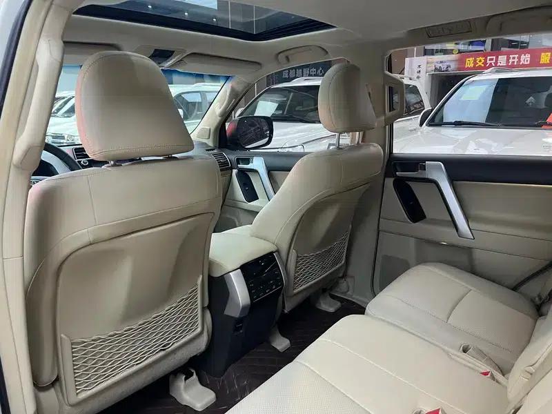 2018 Prado 3.5L Automatic TX-L with Rear-mounted Spare Tire — миниатюра 9
