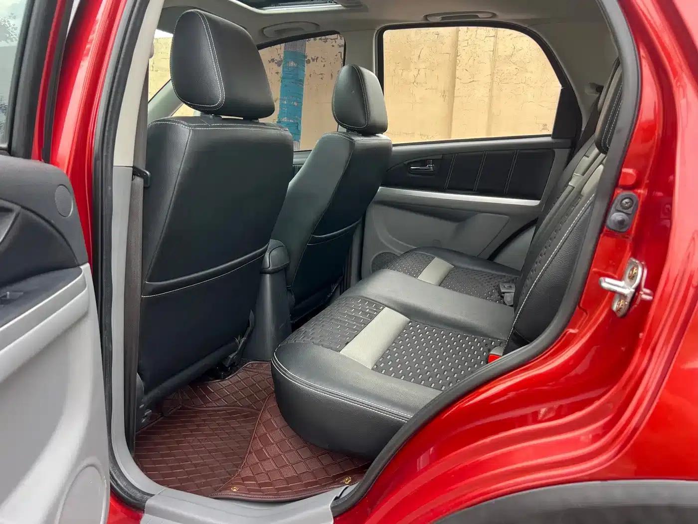 SX4 2011 Facelift 1.6L Automatic Comfort Model — миниатюра 14