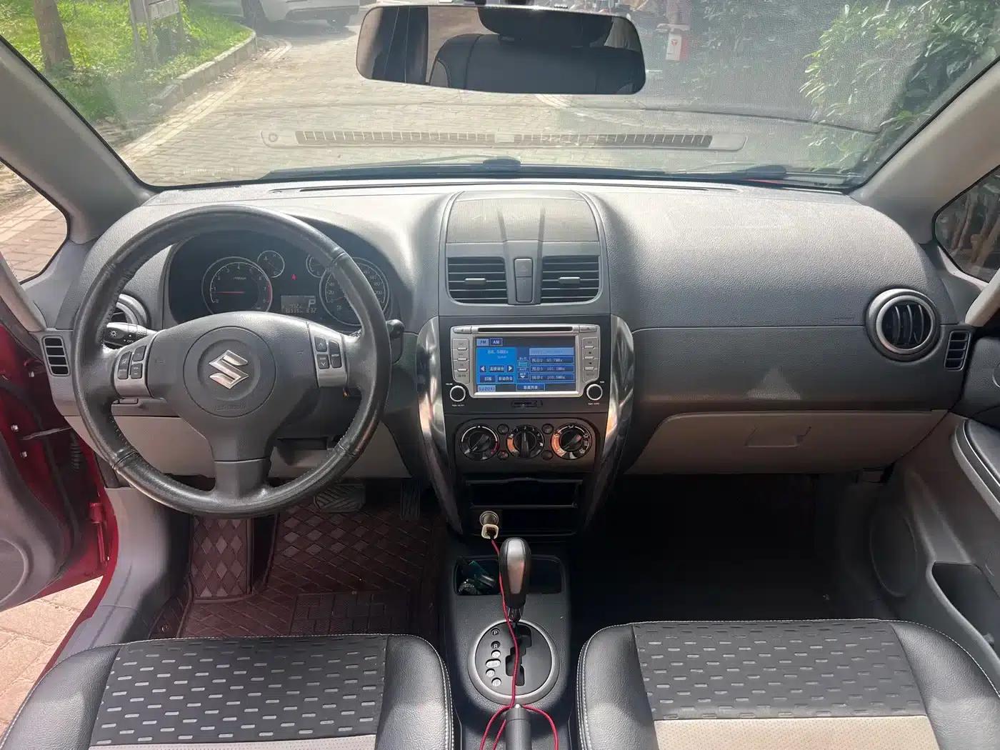 SX4 2011 Facelift 1.6L Automatic Comfort Model — миниатюра 8
