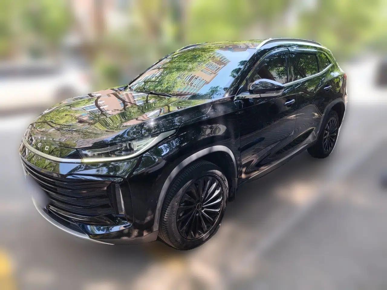 EXEED Lingyun 2023 300T Two-Wheel Drive Starry Edition — миниатюра 1